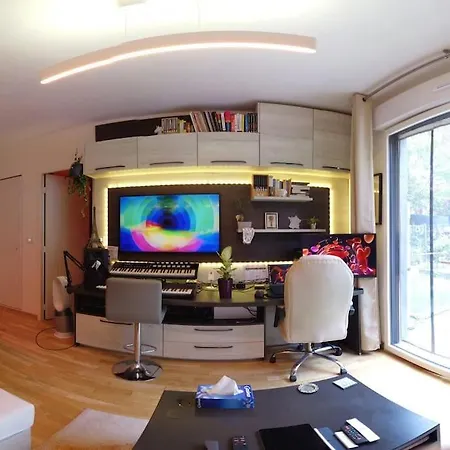 Apartment New Lux Smart 69m2,terrasse, Modern, Metro 13 *