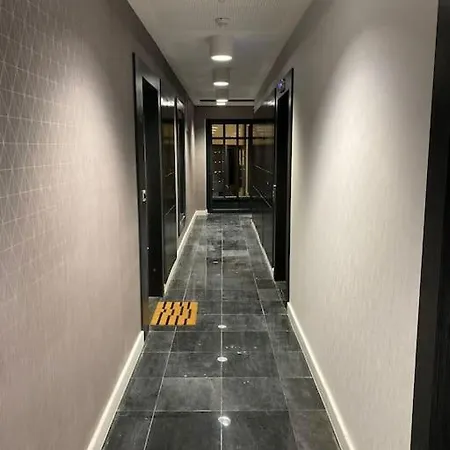 New Lux Smart 69m2,terrasse, Modern, Metro 13 Apartment Asnières