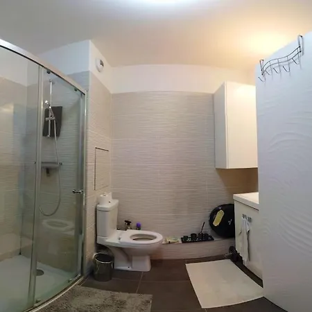 New Lux Smart 69m2,terrasse, Modern, Metro 13